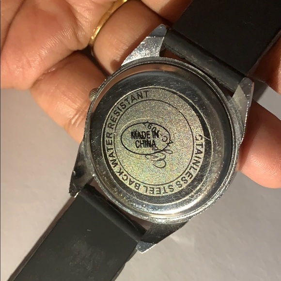 Watch. - Picture 3 of 3